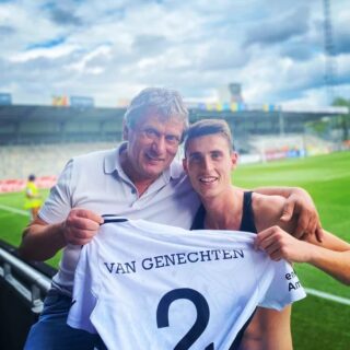 ⚫⚪ KAS Eupen wint voor het eerst ooit een competitieduel tegen Club Brugge 👏

⚽ Yentl Van Genechten speelde een prima partij en lag zo mee aan de basis van deze gouden driepunter voor de Panda's 🐼

Onze CEO, Josy Comhair, was aanwezig aan de Kehrweg en zag dat het goed was 👍
